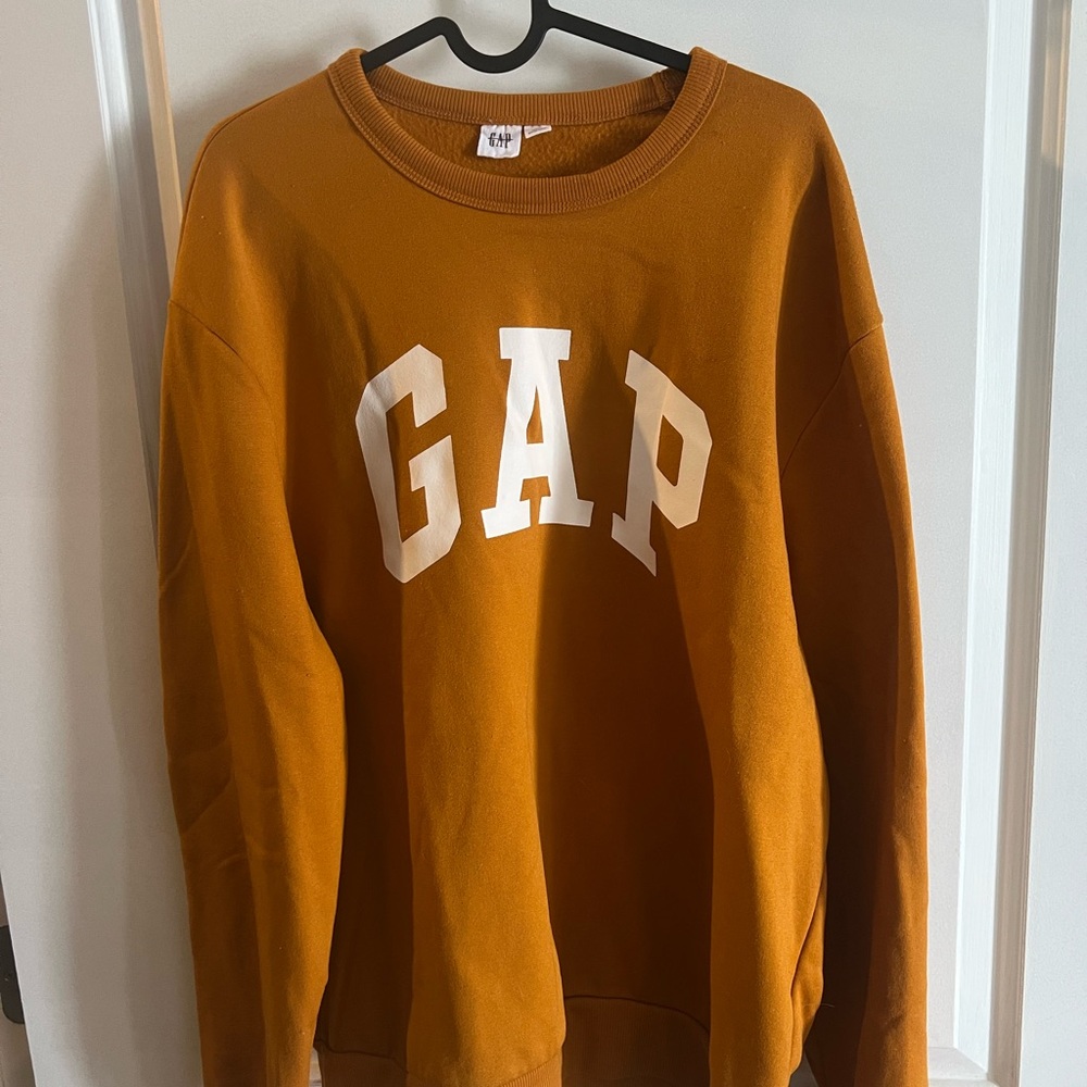 GAP Women's Mustard Crew Neck Sweater